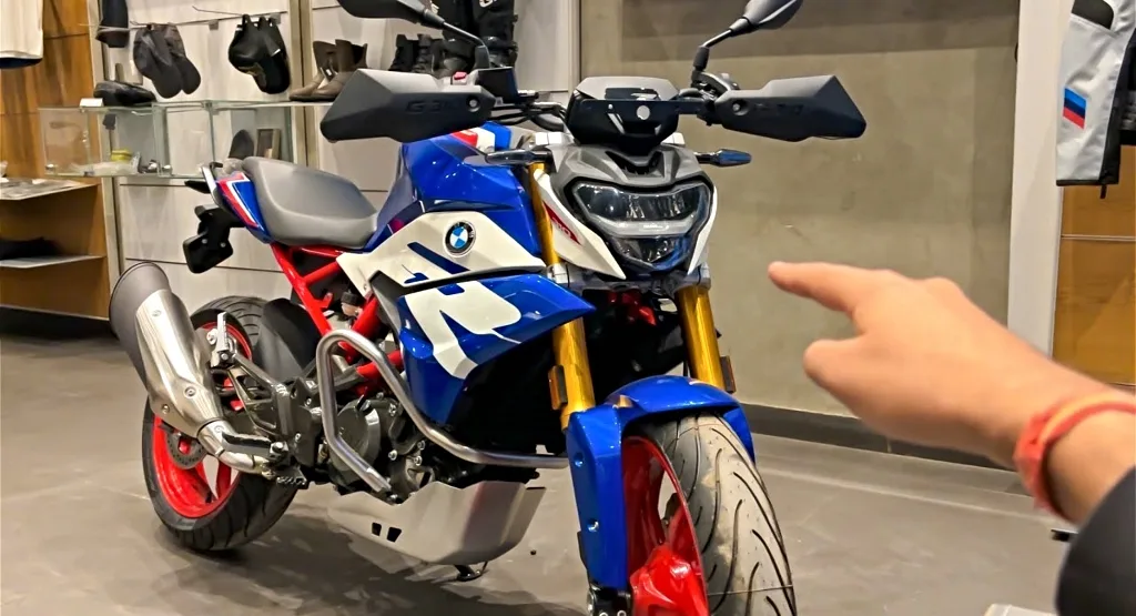BMW G310R
